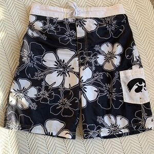 Iowa‎ Hawkeyes black & white Hawaiian Print Swim Trunks Board Shorts men’s large